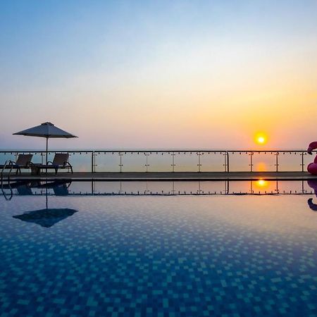 Serene Beach Hotel Danang Da Nang Exterior foto