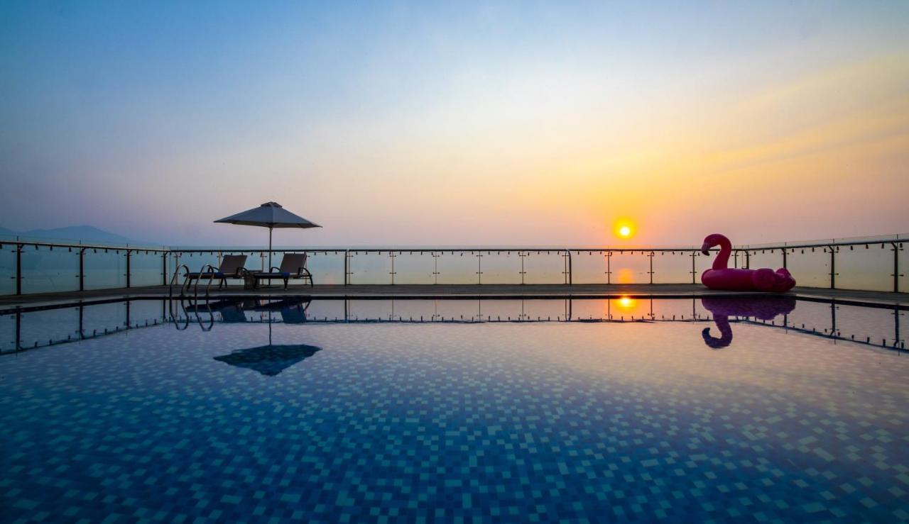 Serene Beach Hotel Danang Da Nang Exterior foto