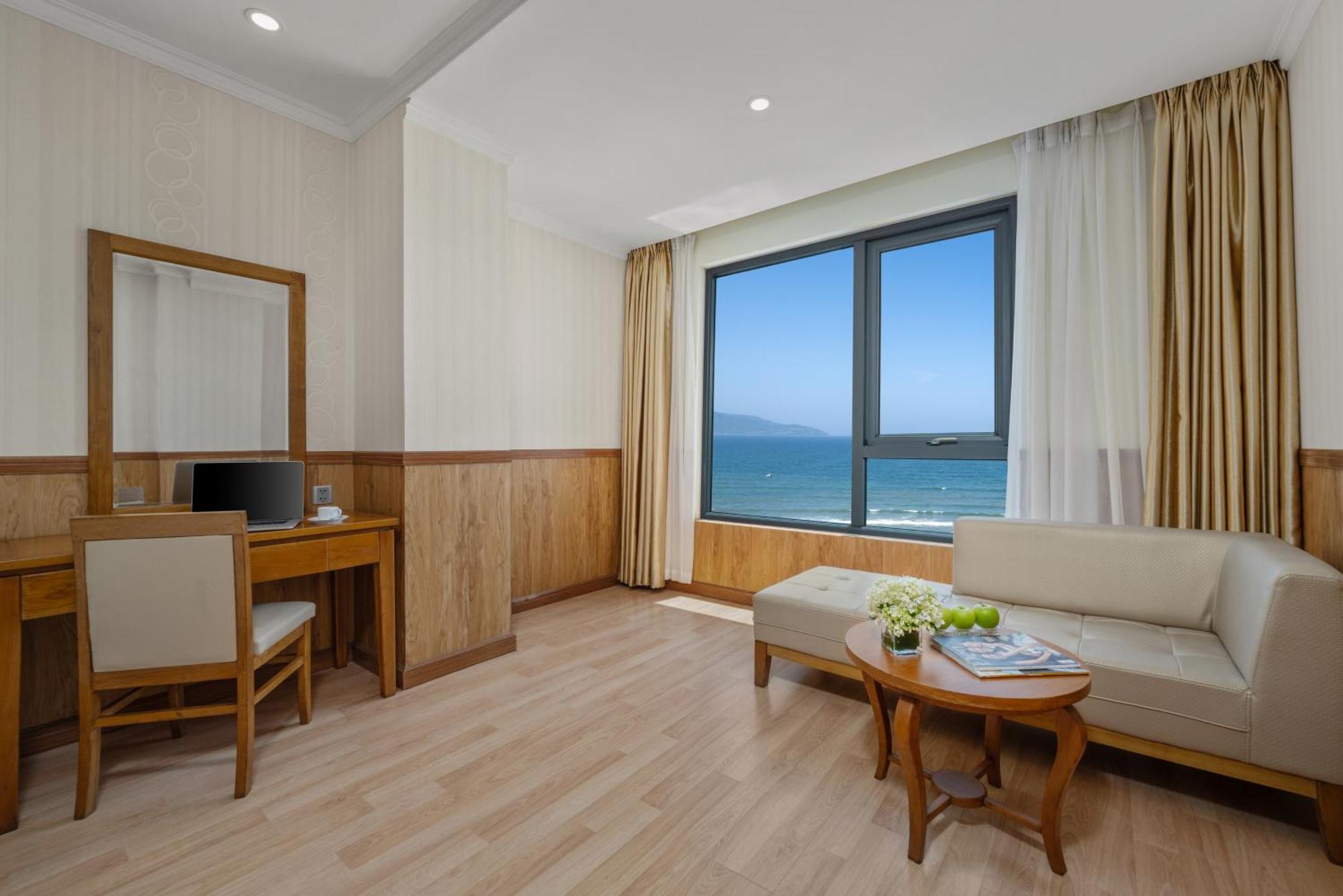 Serene Beach Hotel Danang Da Nang Exterior foto